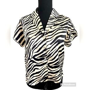 NWT Rachel Zoe Zebra Stripe Collared Button Down Short sleeve Satin Blouse SM‌‌‌